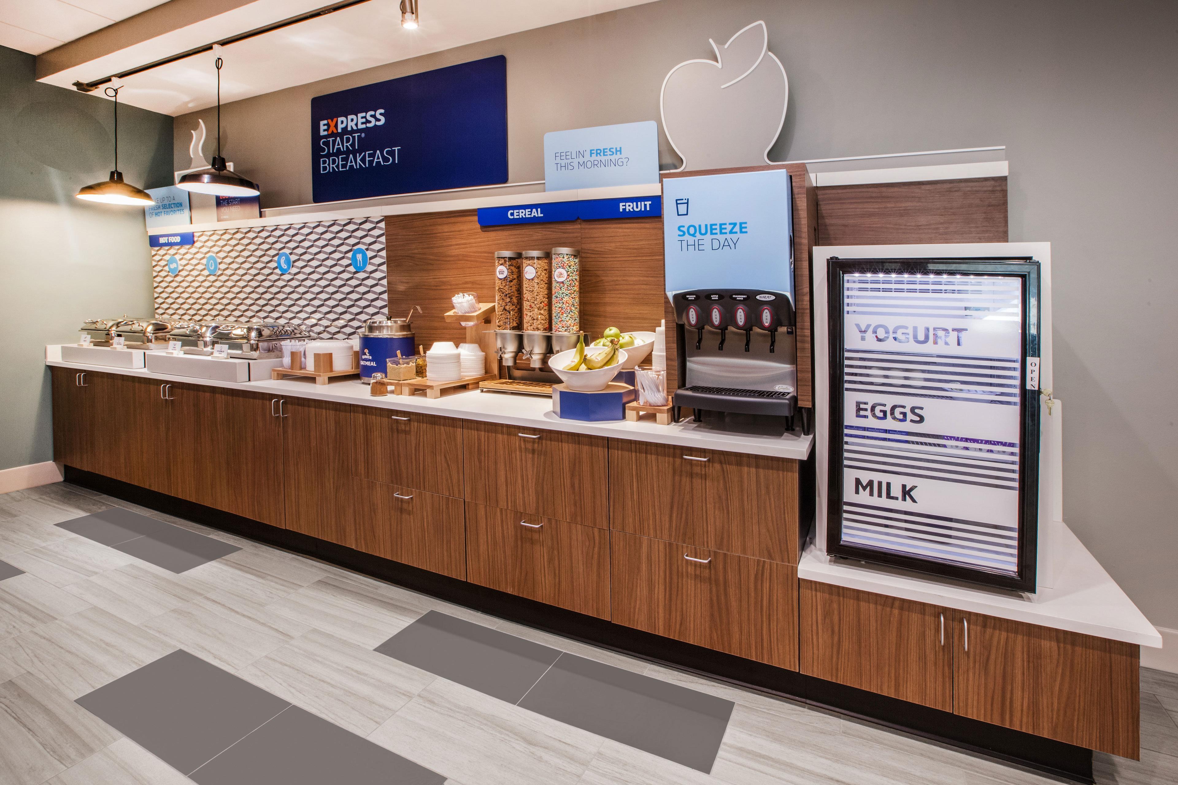 Holiday Inn Express Tower Center New Brunswick By Ihg East Brunswick Eksteriør bilde