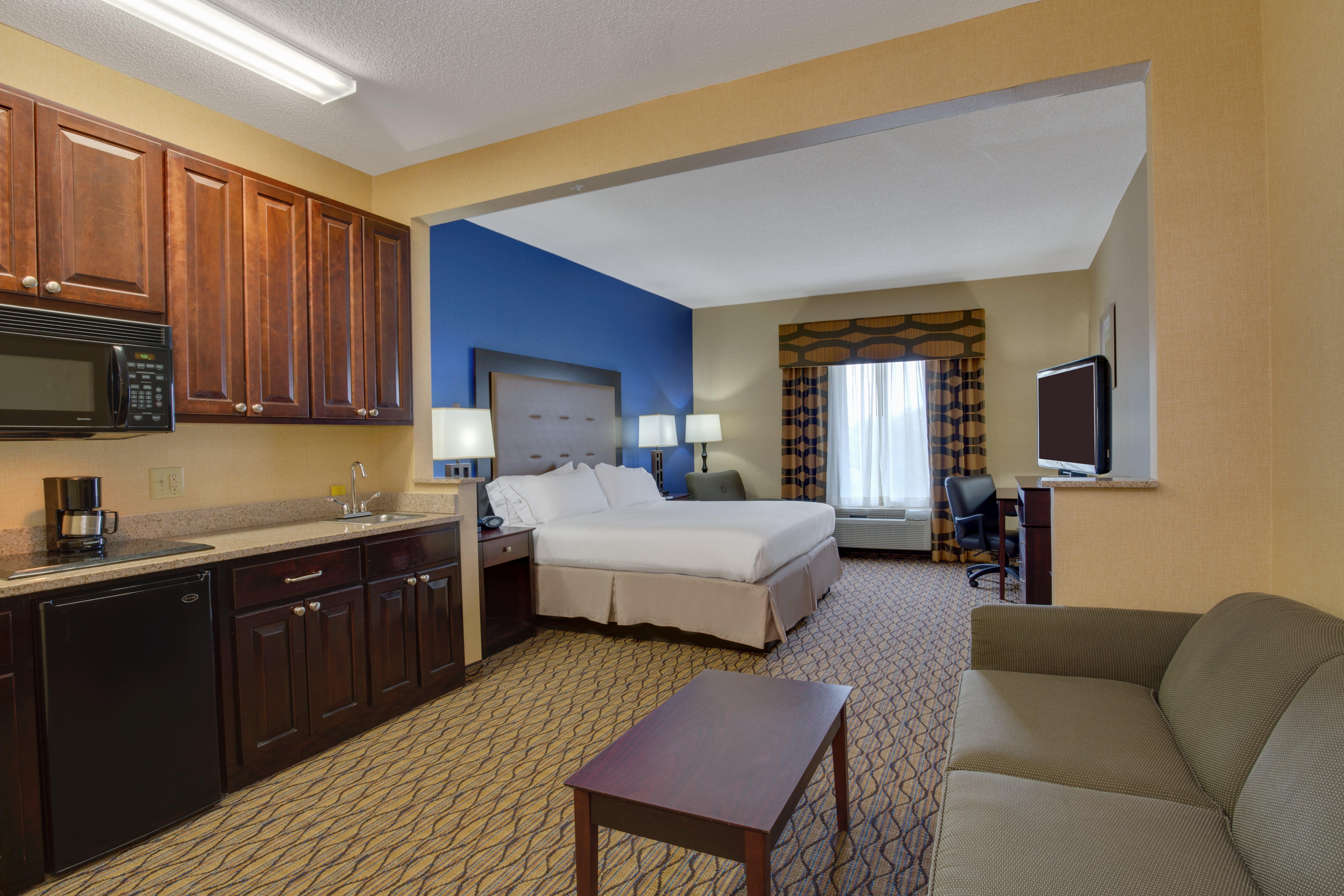 Holiday Inn Express Tower Center New Brunswick By Ihg East Brunswick Eksteriør bilde